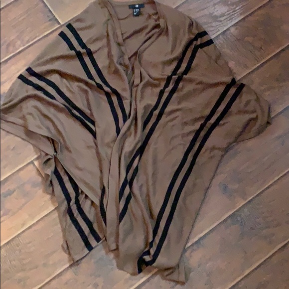 H&M shall - Picture 3 of 5